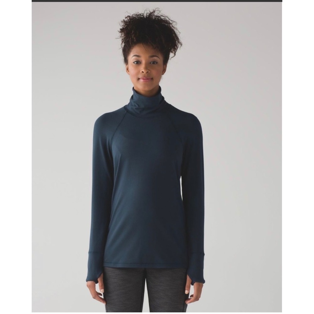 Lululemon Hill and Valley Turtleneck Navy Blue Long Sleeve Thumbholes Top